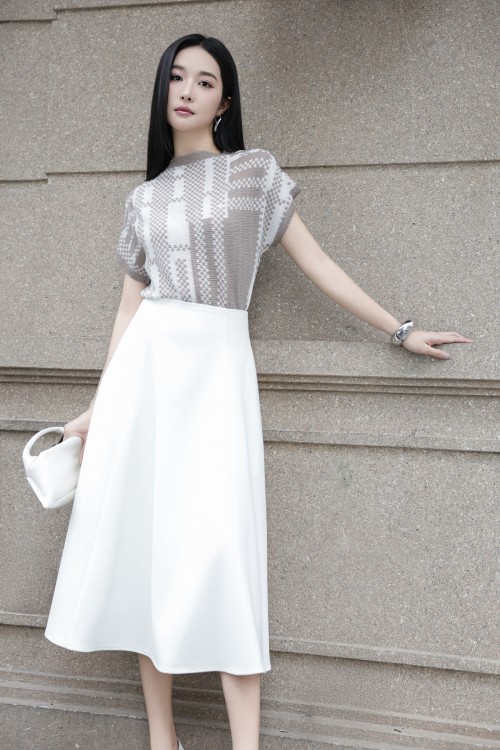Sixdo Cream Tuytsi Flared Skirt